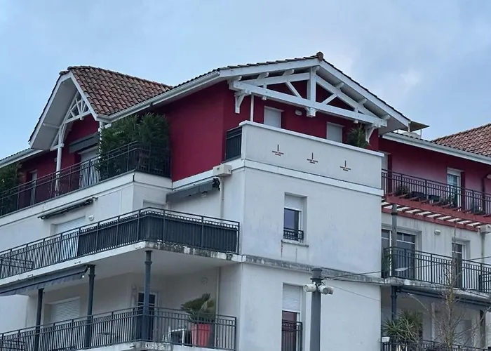 For 6 People, Terrace, Parking