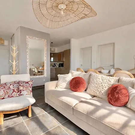 Lejlighed For 6 People, Terrace, Parking