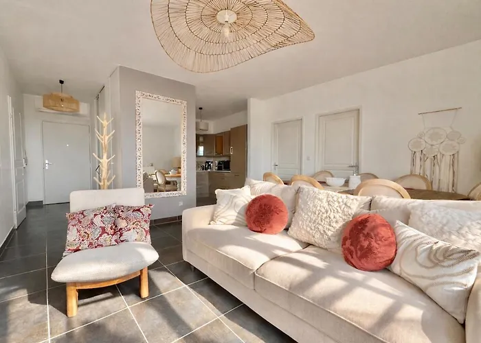 Apartment For 6 People, Terrace, Parking